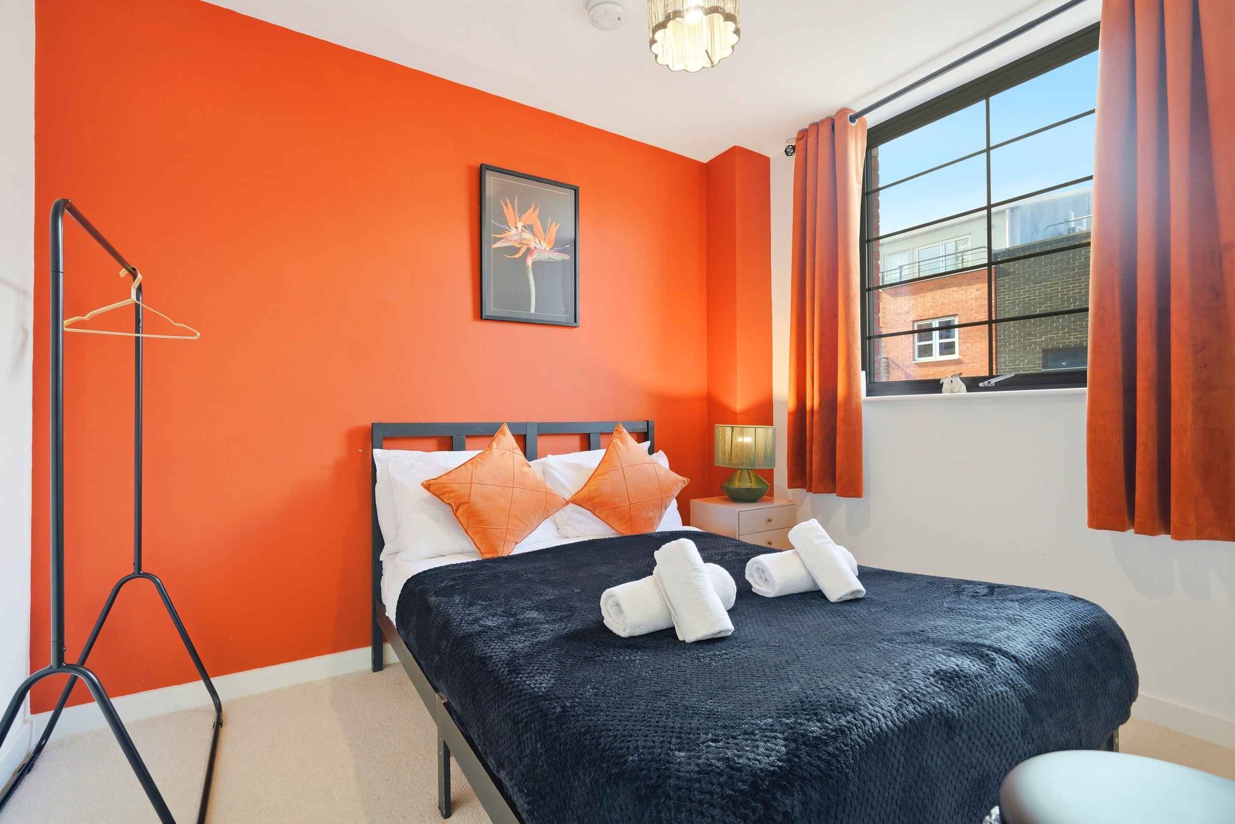 Luxe Waterfront 2BD/2BA City Apt - Photo 3