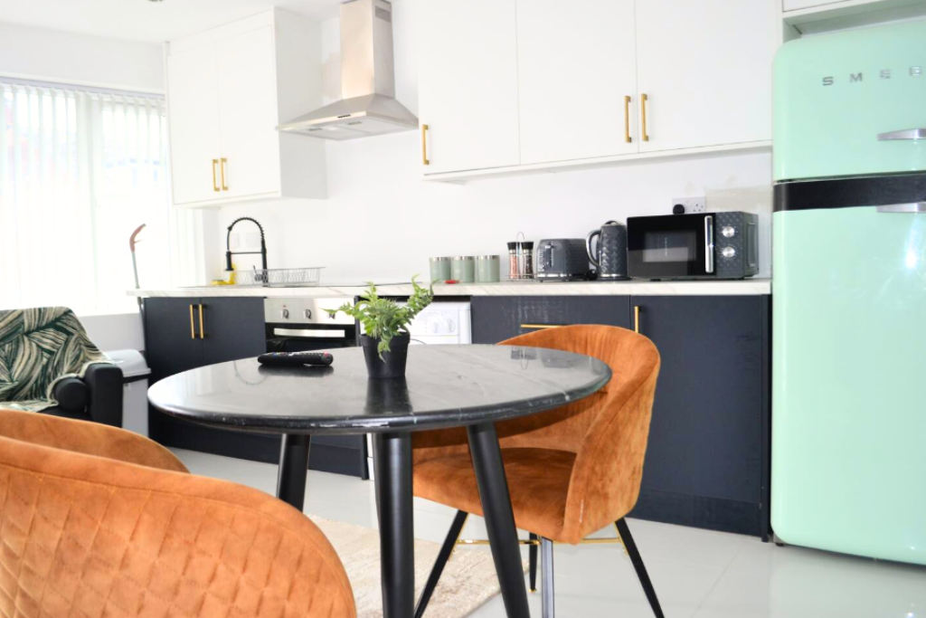 Modern Birmingham Studio | Free On-Site Parking - Photo 4