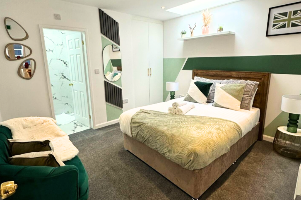 Private Apt Ensuite - Wifi, Free Parking - Photo 3