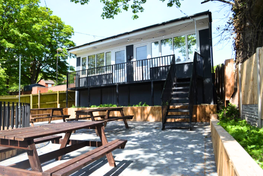 City Centre | Private | Sleeps 6 + Free Parking - Photo 4